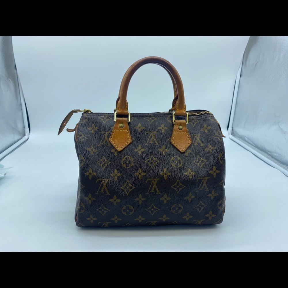 MONOGRAM Louis Vuitton Speedy 25  (Satchel)